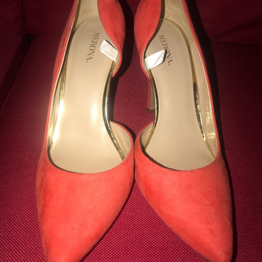 Women’s size 9 heels